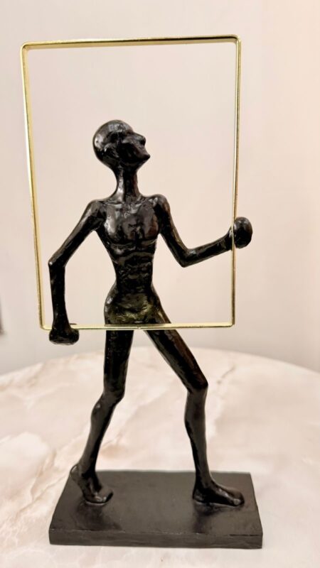 Abstract Metal Thinker Statue with Gold Frame - Modern Human Figurine for Home Office Decor, Minimalist Industrial Art Sculpture, Creative Desktop Ornament